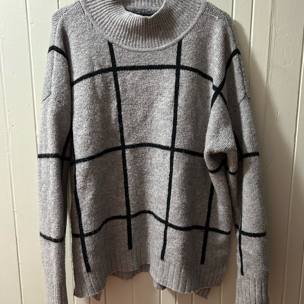 Gray Plaid Women's Sweater